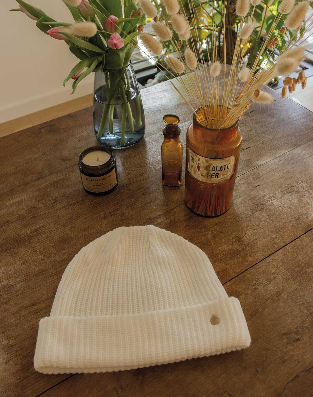 WHITE BEANIE